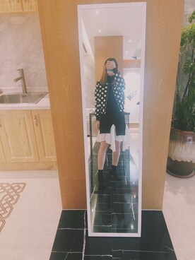 cat  on a logさんのコーディネート