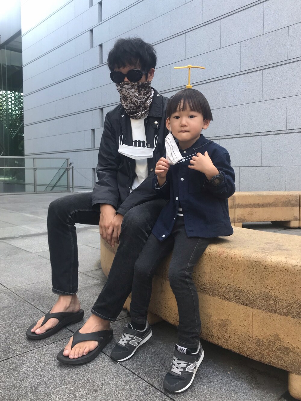 「TAKAHIROMIYASHITATheSoloIst.のアイテム（ナイロンジャケット、ブラック系）」を使った、swmrkさん（メンズ・176cm）の秋コーディネートの1枚目の写真