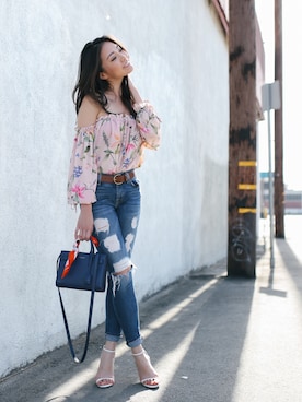 「STUART WEITZMAN（スチュアートワイツマン）のアイテム（パンツ）」を使った、SKさん（レディース・168cm）の春コーディネート