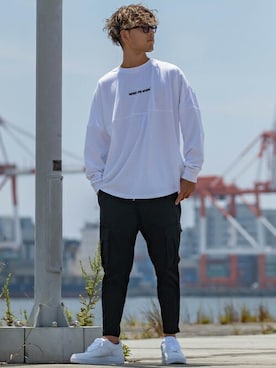「improves（インプローブス）のアイテム（カーゴパンツ）」を使った、improves_officialさん（メンズ・180cm）の秋コーディネート
