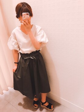 「Maison de FLEUR（メゾンドフルール）のアイテム（スマホケース/カバー）」を使った、ゆりまる*さん（レディース・160cm）の夏コーディネート