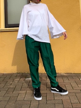 「AlexanderLeeChang（アレキサンダーリーチャン）のアイテム（スニーカー）」を使った、m.tさん（レディース・157cm）の秋コーディネート