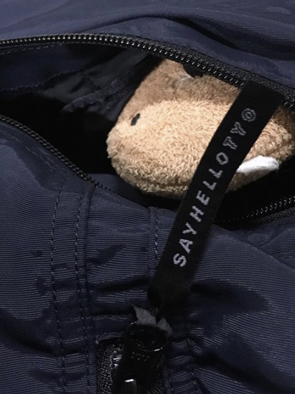 「SAYHELLOの【SAYHELLO / セイハロー】 City Anorak Parka（ブルゾン、ブラック系）」を使った、yu1978さん（レディース・162cm）の夏コーディネートの1枚目の写真