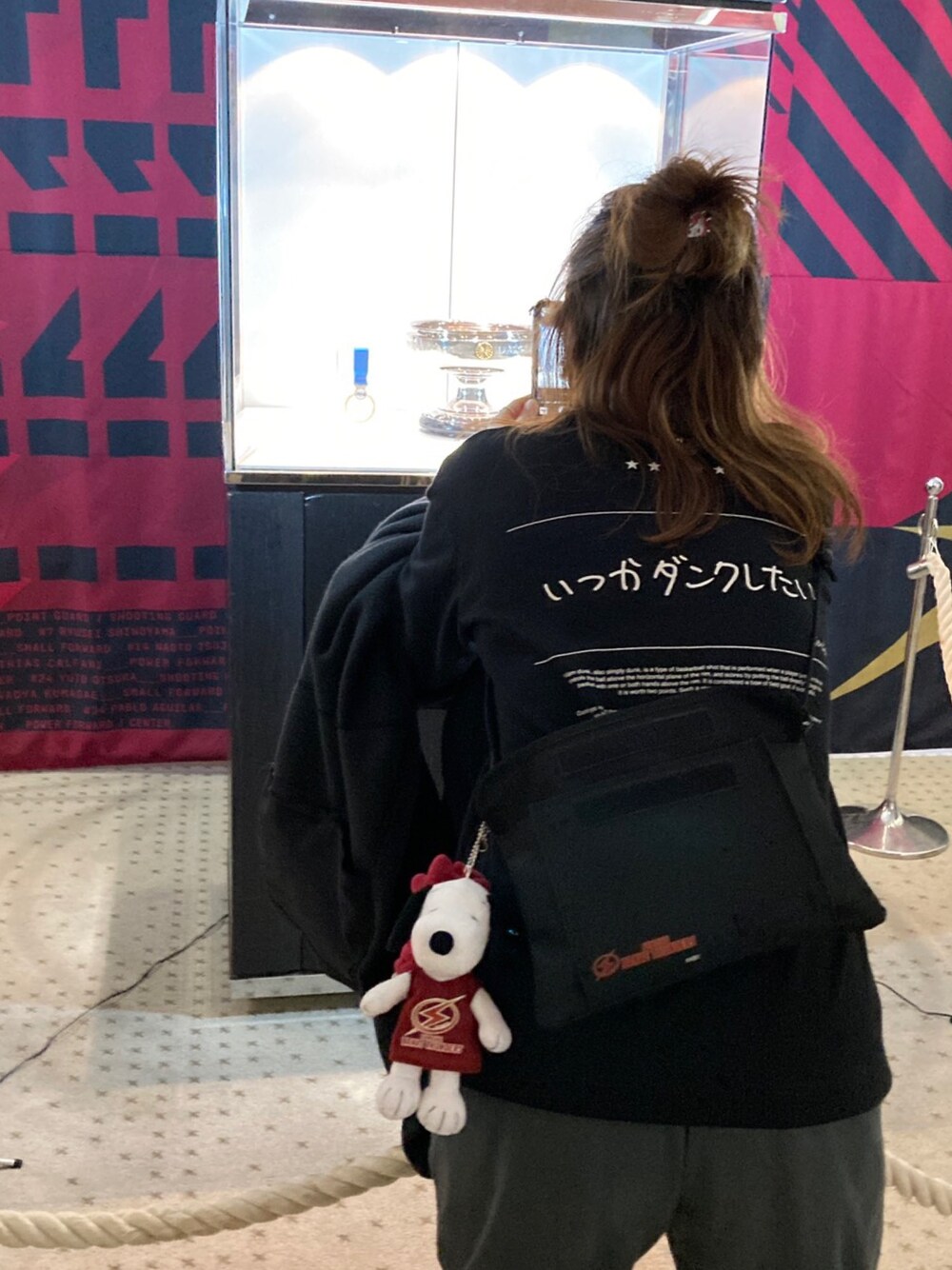 「GLOBAL WORKのアイテム（Tシャツ/カットソー、ブラック系）」を使った、yu1978さん（レディース・162cm）の春コーディネートの1枚目の写真
