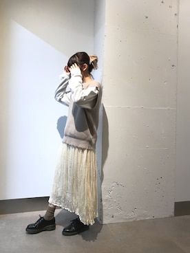 「NICE CLAUP（ナイスクラップ）のアイテム」を使った、橋下美好さん（レディース・158cm）の春コーディネート