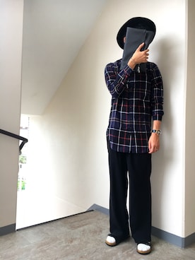 「BASECONTROL（ベースコントロール）のアイテム（バッグ）」を使った、くろぶちさん（メンズ・182cm）の秋コーディネート