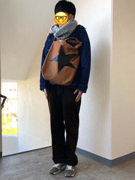 「CONVERSE TOKYO（コンバーストウキョウ）のアイテム（トートバッグ）」を使った、くろぶちさん（メンズ・182cm）の冬コーディネート