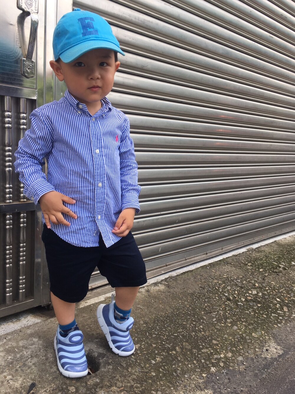 「ESPRITのアイテム（帽子、ブルー系）」を使った、hsuanlinさん（キッズ・100cm）の夏コーディネートの1枚目の写真