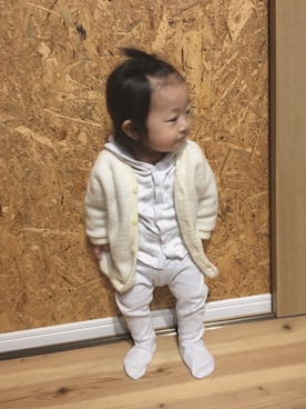 「joha（ヨハ）のアイテム」を使った、弓月さん（キッズ・80cm）の冬コーディネート