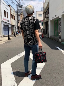 総柄プリント ミニトートバッグを使ったメンズ人気ファッションコーディネート Wear
