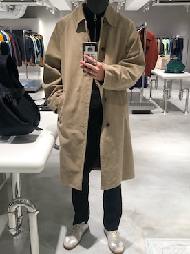 「ジャーマントレーナー」｜「アイテム（チェスターコート）」を使った、ümaさん（メンズ・174cm）の冬コーディネート