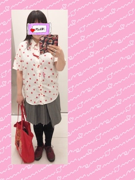 「MILKBOY（ミルクボーイ）のAPPLE シャツ（シャツ/ブラウス）」を使った、奈々さん（レディース・162cm）の夏コーディネート