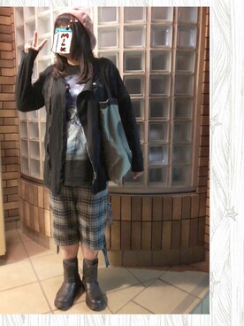 「MILKBOY（ミルクボーイ）のアイテム（帽子）」を使った、奈々さん（レディース・162cm）の秋コーディネート