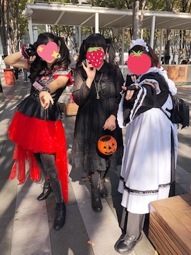 「ハロウィン」｜「アイテム（ジャンパースカート）」を使った、奈々さん（レディース・162cm）の秋コーディネート