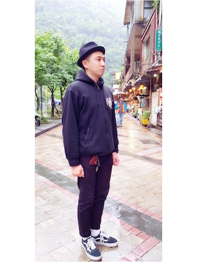 「烏來」｜ZenLon Tanさん（メンズ・172cm）の春コーディネート
