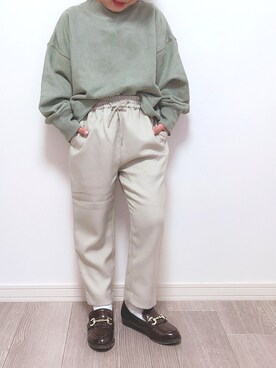 「JEANASIS（ジーナシス）のアイテム（スウェット）」を使った、mikiさん（キッズ・120cm）の冬コーディネート