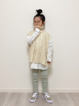 「アイテム（レッグウェア、グリーン系）」を使った、mikiさん（キッズ・123cm）の秋コーディネート
