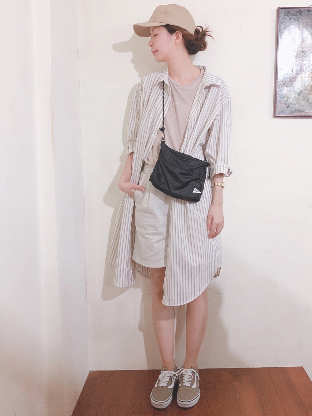「夏コーデ、summer、大人コーデ、秋のコーデ、秋コーデ、秋色、秋、LOWRYS FARM、VANS、おしゃれさんと繋がりたい」｜「Pilgrim Surf SupplyのPilgrim Surf+Supply / Sacoche（トートバッグ、ブラック系）」を使った、Royka*さん（レディース・170cm）の夏コーディネートの1枚目の写真
