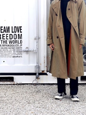 「AURALEE」｜「アイテム（トレンチコート）」を使った、Atsunori さん（メンズ・173cm）の春コーディネート