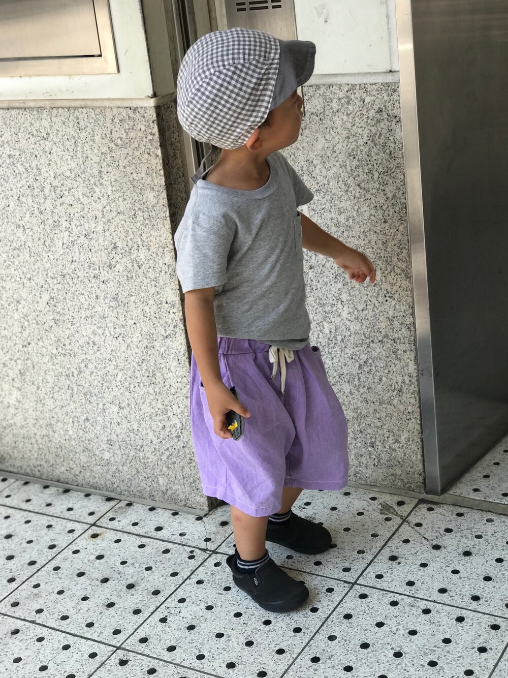 「handmade、ハンドメイド、ダントン、Danton、韓国子供服、maple、バンズ、VANS」｜「itoto(handmade)のアイテム（キャップ、グレー系）」を使った、あぢゃさん（キッズ・90cm）の秋コーディネートの1枚目の写真