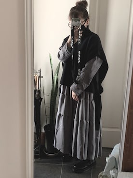 「Libra Cue（リブラ キュー）のティアードエアリーボリュームワンピース（ワンピース）」を使った、Aki さん（レディース・157cm）の冬コーディネート