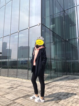 「Levis BLACK（リーバイスブラック）のアイテム」を使った、天然呆自然二的妮子さん（レディース・171cm）の春コーディネート