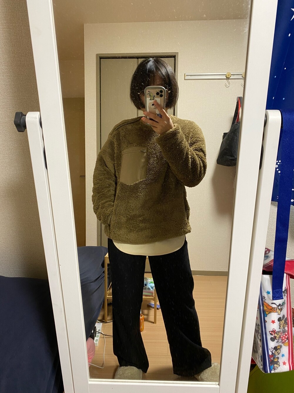 「ユニクロ、ユニクロコーデ、UNIQLO、ファーリーフリース、ジェンダーレス」｜「UNIQLOのフリースプルオーバー（長袖）（Tシャツ/カットソー、ベージュ系）」を使った、みおのうちさん（レディース・153cm）の秋コーディネートの1枚目の写真