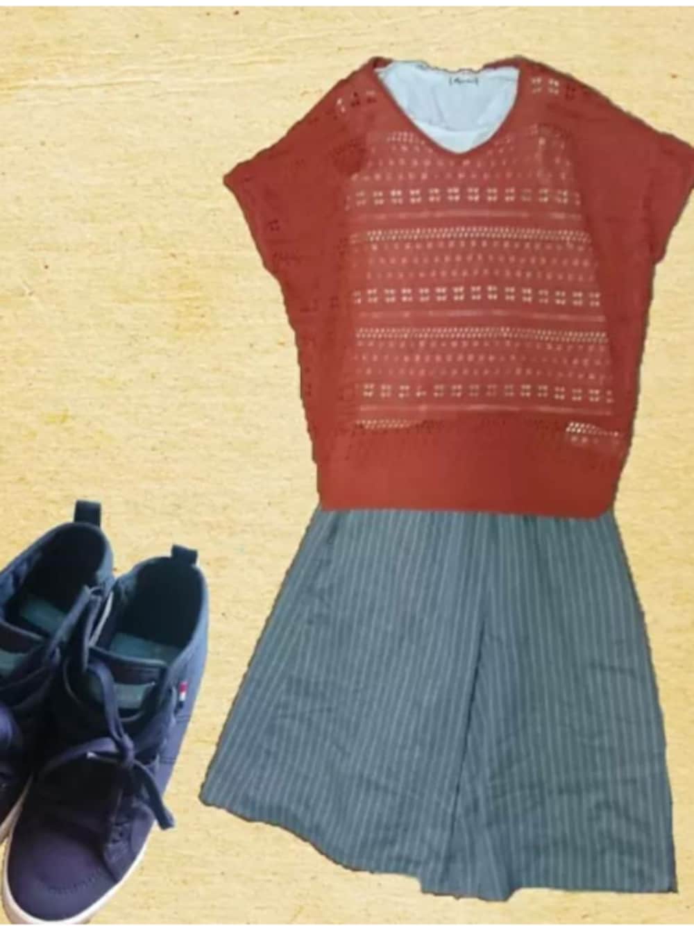 「ドラフトしまむら、秋服準備はじめました、おしゃれ研究部、秋服、カジュアル、スニーカーコーデ、シンプルコーデ、オトナカジュアル、パンツスタイル、ガウチョパンツ」｜「しまむらのアイテム（その他パンツ、グレー系）」を使った、sayaさん（レディース・163cm）の秋コーディネートの1枚目の写真