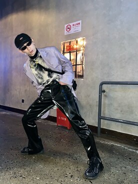 「ADER error（アーダーエラー）のアイテム（バッグ）」を使った、秦然さん（メンズ・175cm）の冬コーディネート