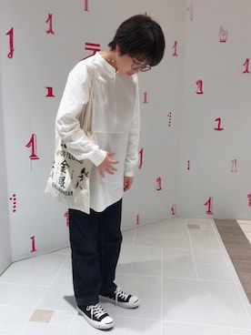 「ADAM ET ROPE'（アダムエロペ）のブザムシャツ（シャツ/ブラウス）」を使った、nonoさん（レディース・159cm）の秋コーディネート