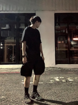 「adidas（アディダス）のアイテム（スニーカー、ブラック系）」を使った、Sheng_498756さん（メンズ）の秋コーディネート