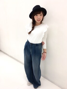「UNIQLO（ユニクロ）のアイテム（Tシャツ/カットソー、ホワイト系）」を使った、yukariさん（レディース・153cm）の春コーディネート
