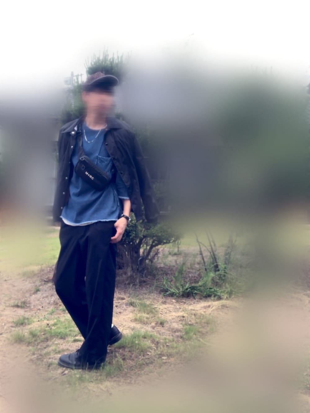 「夏コーデ、初夏、HARE、FENDI、COMME des GARCONS、m+rc noir、URBAN RESEARCH、お買い物、休日スタイル、デニム」｜「URBAN RESEARCHのアイテム（Tシャツ/カットソー、ブルー系）」を使った、Takúhõ∞さん（メンズ・179cm）の春コーディネートの1枚目の写真