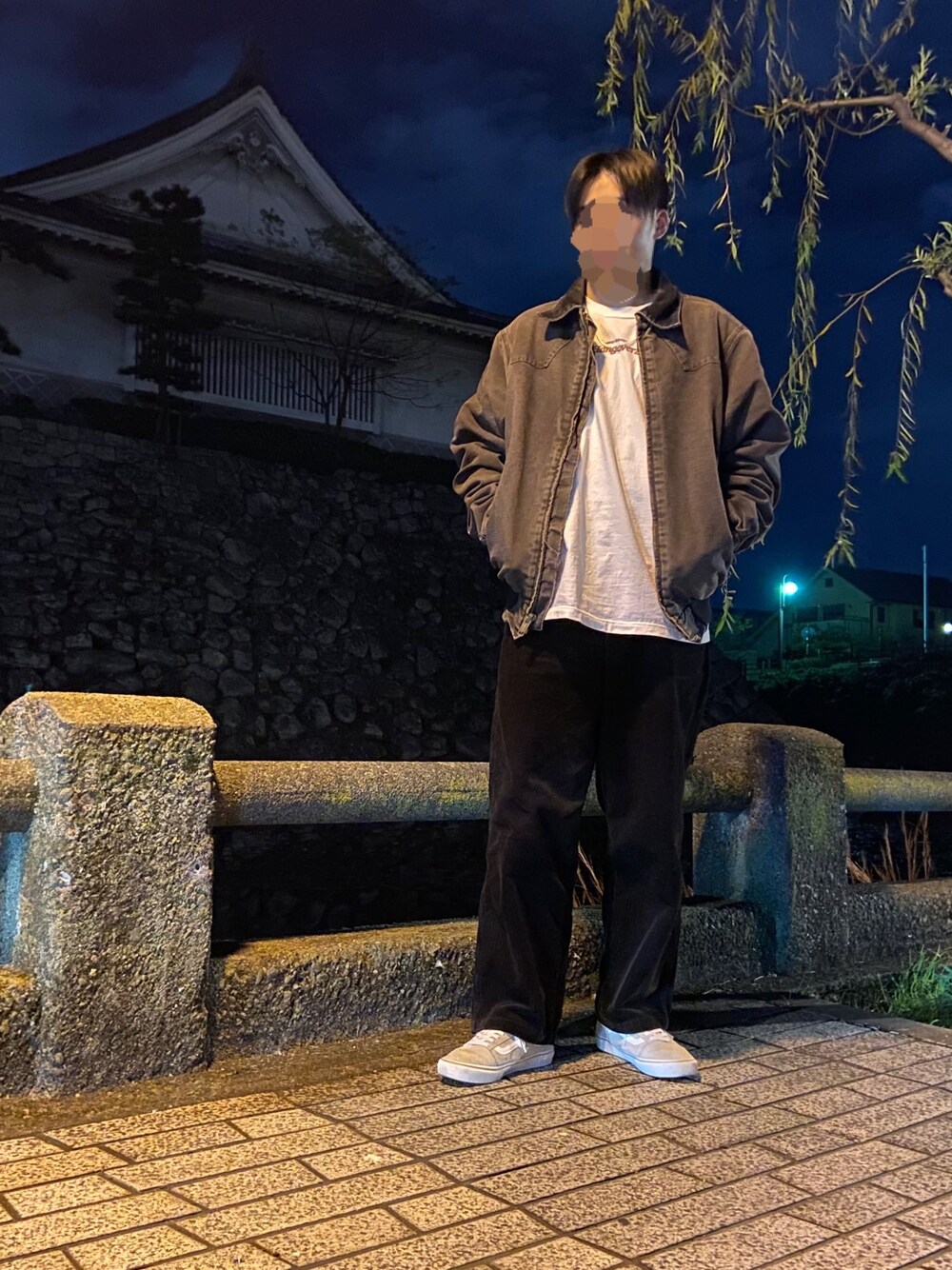 「おしゃれさんと繋がりたい、冬コーデ、ラフ、ストリート、コムドット、プチプラ」｜「Carharttのアイテム（ジャケット/アウター、ブラウン系）」を使った、katsuさん（メンズ・175cm）の秋コーディネートの1枚目の写真