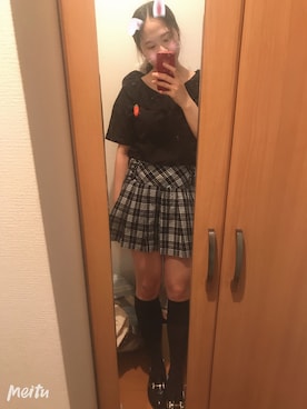 「PAGEBOY（ページボーイ）のアイテム（Tシャツ/カットソー、ブラック系）」を使った、Cookiezzyさん（レディース）の夏コーディネート