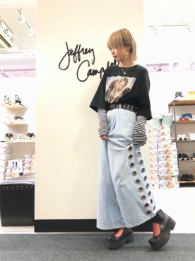 A Jeffrey Cambell ラフォーレ原宿店 employee JeffreyCampbell shop staff is wearing Jeffrey Campbell "蹄ヒールショートブーツ"
