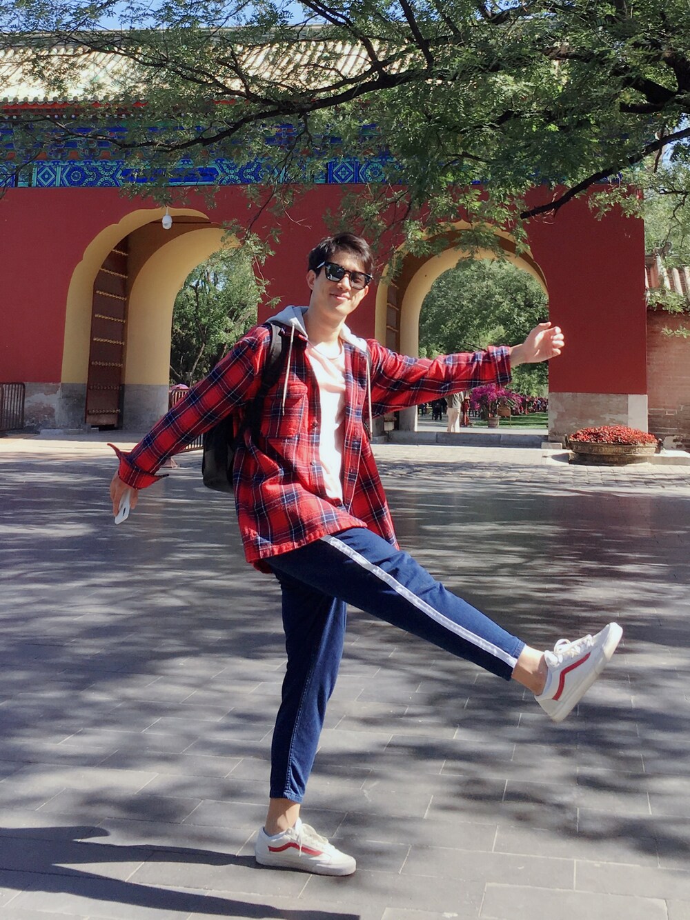 「VANS、ootd、秋服、秋のコーデ」｜「VANS VAULTのアイテム（スニーカー、ホワイト系）」を使った、悟空さん（メンズ・176cm）の秋コーディネートの1枚目の写真