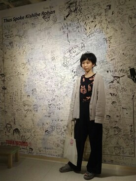 「Handmade（ハンドメイド）のアイテム（キーホルダー）」を使った、社ワさん（レディース・161cm）の春コーディネート