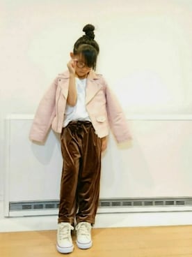 「アイテム（ライダースジャケット、ピンク系）」を使った、Hinataさん（キッズ・122cm）の秋コーディネート