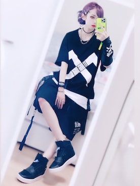「11 by Boris Bidjan Saberi （ ボリスビジャンサベリ）のアイテム（Tシャツ/カットソー）」を使った、砂漠さん（レディース・154cm）の夏コーディネート