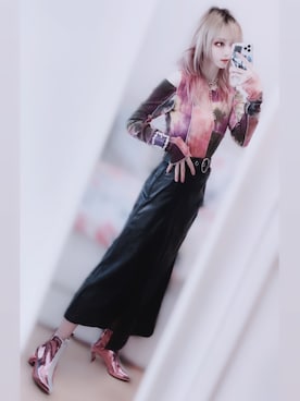 「アイテム（バングル/リストバンド、パープル系）」を使った、砂漠さん（レディース・154cm）の秋コーディネート