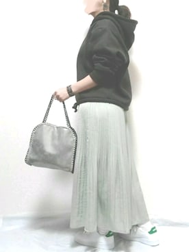 「titivate（ティティベイト）のアイテム（パーカー）」を使った、puki*さん（レディース・156cm）の春コーディネート