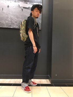 「Samsonite Red（サムソナイトレッド）のアイテム」を使った、すぎたさん（メンズ・171cm）の夏コーディネート