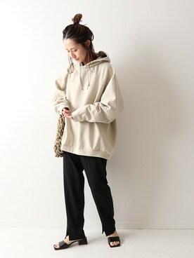 「FRAMeWORK（フレームワーク）のアイテム（パーカー）」を使った、haruさん（レディース・161cm）の冬コーディネート