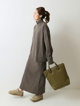 「FRAMeWORK（フレームワーク）のアイテム（ハンドバッグ）」を使った、haruさん（レディース・161cm）の秋コーディネート
