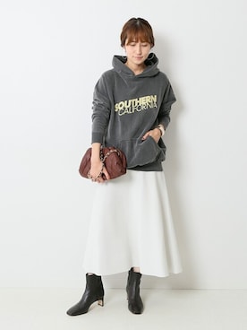 「FRAMeWORK（フレームワーク）のアイテム（パーカー）」を使った、haruさん（レディース・161cm）の秋コーディネート