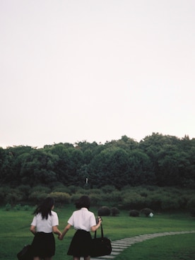 「teeのアイテム（シャツ/ブラウス、ホワイト系）」を使った、CHAEYEAHさん（レディース・168cm）の秋コーディネート