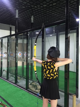 「miu miu（ミュウミュウ）のアイテム（タンクトップ、ブラック系）」を使った、CHAEYEAHさん（レディース・168cm）の秋コーディネート