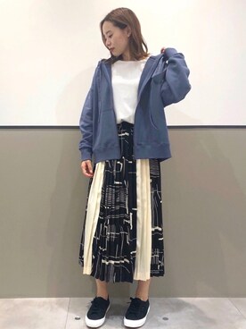 「SUPERGA（スペルガ）のアイテム」を使った、mihoさん（レディース・160cm）の秋コーディネート