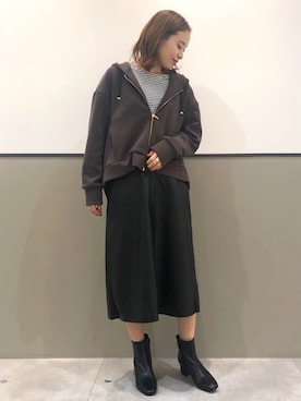「YECCA VECCA（イェッカヴェッカ）のアイテム（ジャケット/アウター）」を使った、mihoさん（レディース・160cm）の秋コーディネート